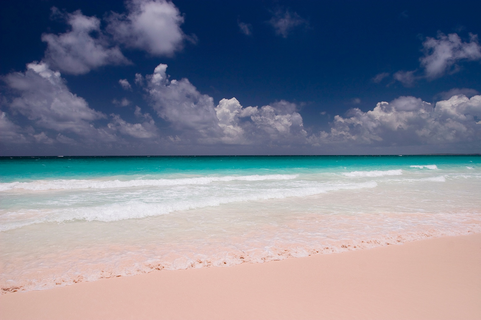 pink-sand-beach-harbour-island-bahamas